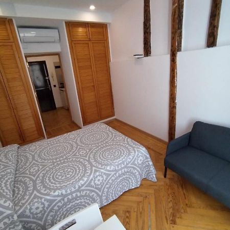 Estudio - Puerta Del Sol Madrid Bagian luar foto